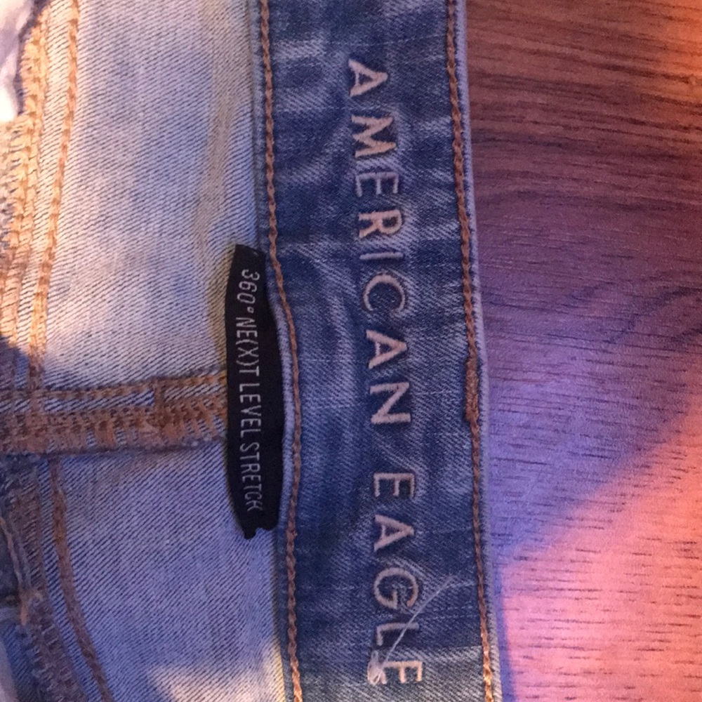 American Eagle Ripped Jeans - Picture 2 of 2